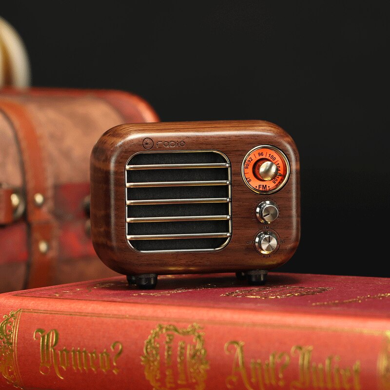 R919 Classical retro radio receiver portable Mini Wood FM SD MP3 Radio stereo Bluetooth radio Speaker AUX USB Rechargeable radio