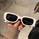 Klassische weiße rechteckige Damen-Sonnenbrille Neue Mode kleine Retro-Marken-Designer-Quadrat-Sonnenbrille Weibliche Dame Brille