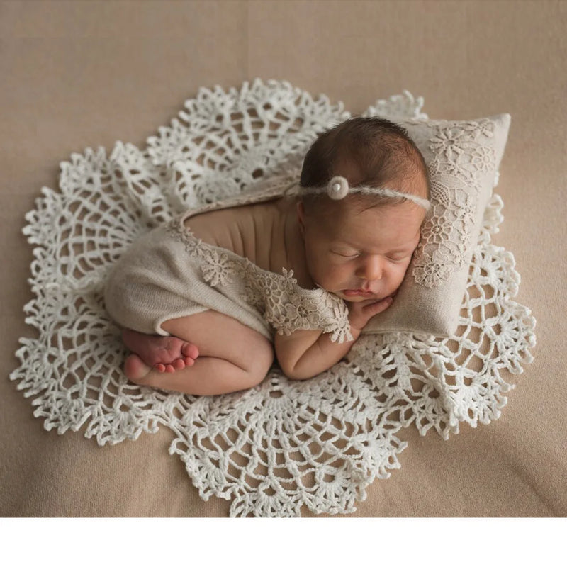 Newborn Photography Props Hollow Lace Blanket Baby Girl Boy Photography Props Pillow  Photo Shoot Studio Accessories