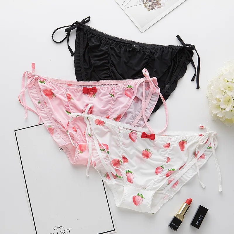 2024 Kawaii Women's Panties Seamless Cute Strawberry Print Ice Silk Comfort Underwear Soft Breathable Low-Rise Bows Briefs Girl