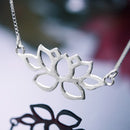Lotus Fun Echter 925er Sterling Silber handgemachter feiner Schmuck Aushöhlen Lotus Halskette mit Anhänger Accessoires für Damen Collier