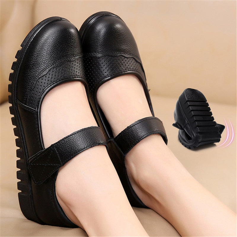 BEYARNE Flats Moccasins Slip on Loafers Genuine Leather Ballet Shoes Fashion Casual Ladies Shoes Footwear Soft Women Shoes E203