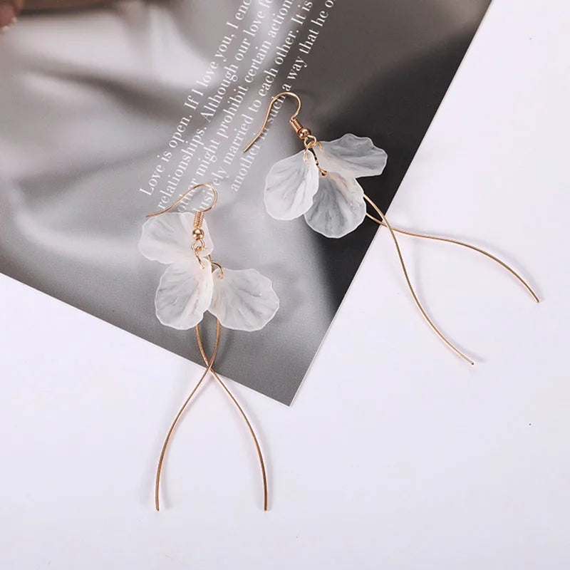 JIOFREE 2018 New Korean white Acrylic petal Long Clip on Earrings For Women Accessories Earings Fashion Jewelry