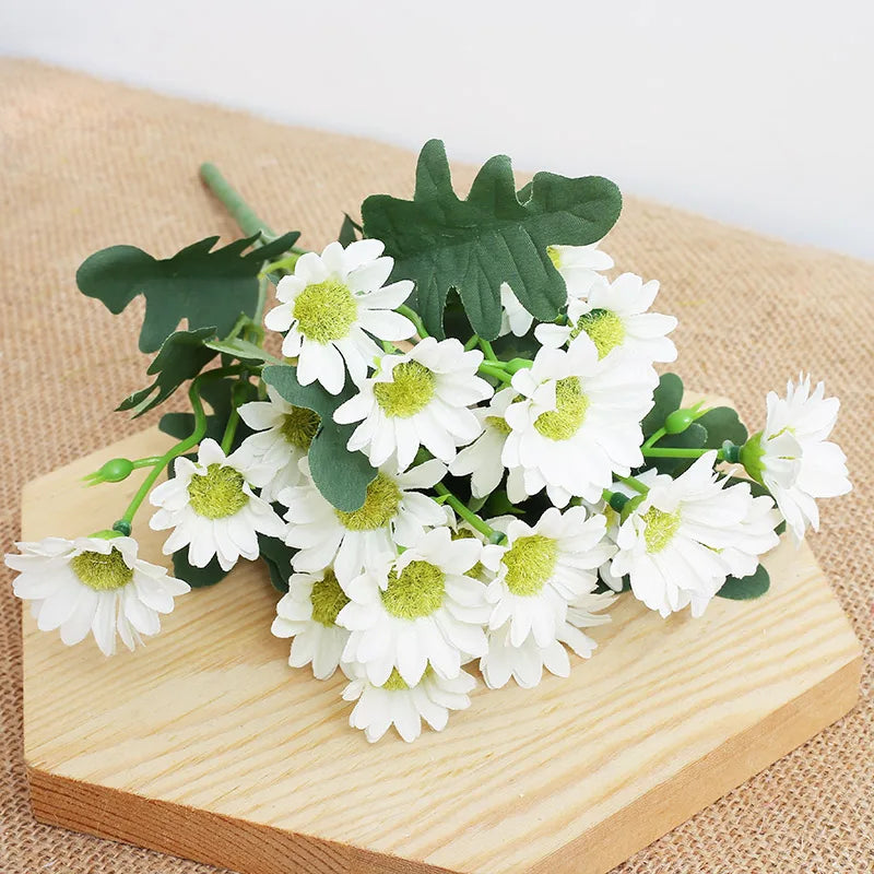 Autumn Beautiful Silk Daisy Bouquet Christmas Decorations Vase for Home Wedding Decorative Household Products Artificial Flowers