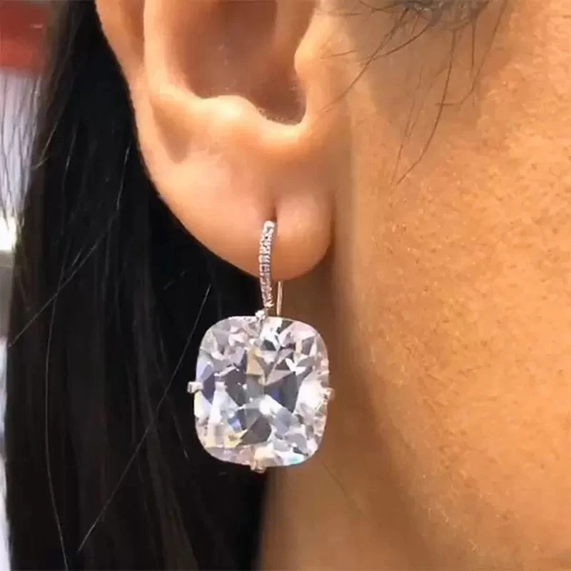 Huitan Chic Women's Drop Earrings Silver Color With Big CZ Stone Gorgeous Female Party Jewelry Anniversary Gift Earring for Girl