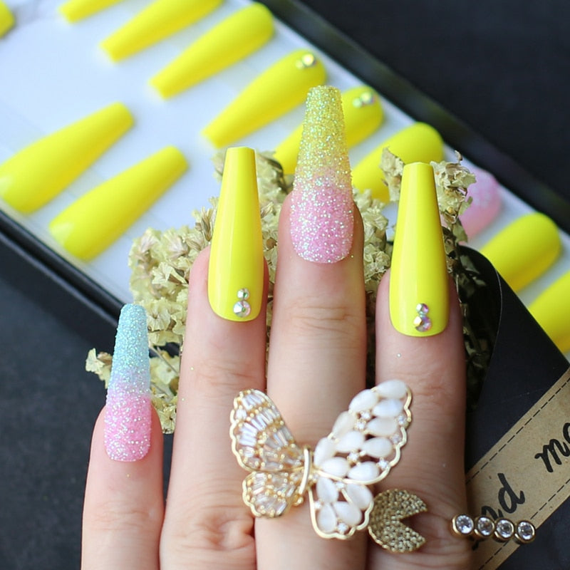 Luxury Extra long coffin UV fake nail ombre glitter nude yellow false nails press on nails Color mixing design nails