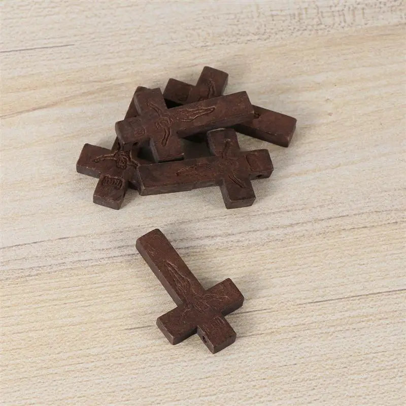 70pcs DIY Wooden Crafts Christian Cross Decorations Jewelry Necklace Ornaments For Women Men Gifts Wooden Cross