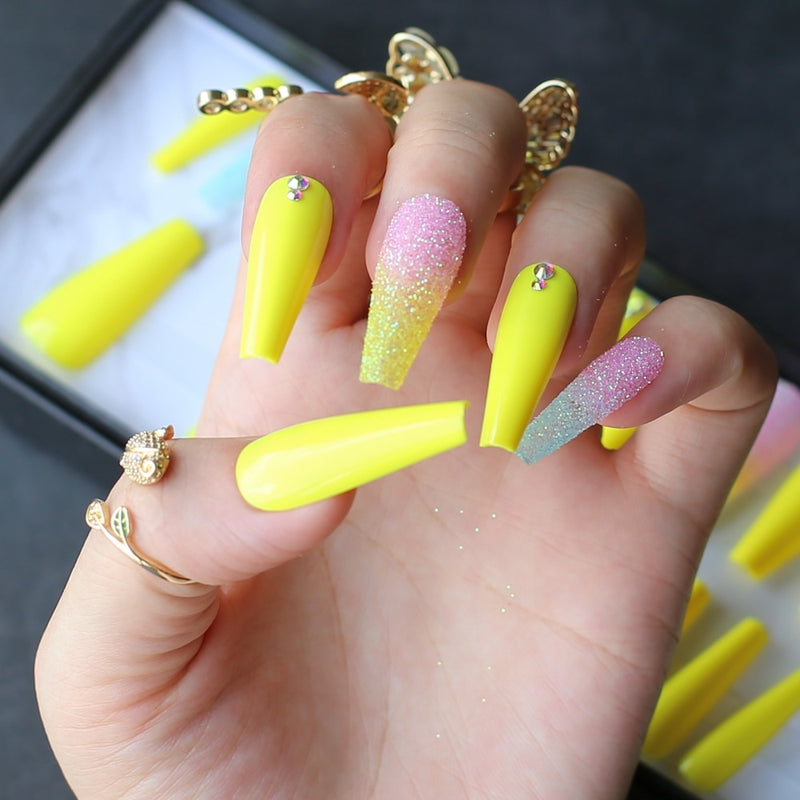 Luxury Extra long coffin UV fake nail ombre glitter nude yellow false nails press on nails Color mixing design nails