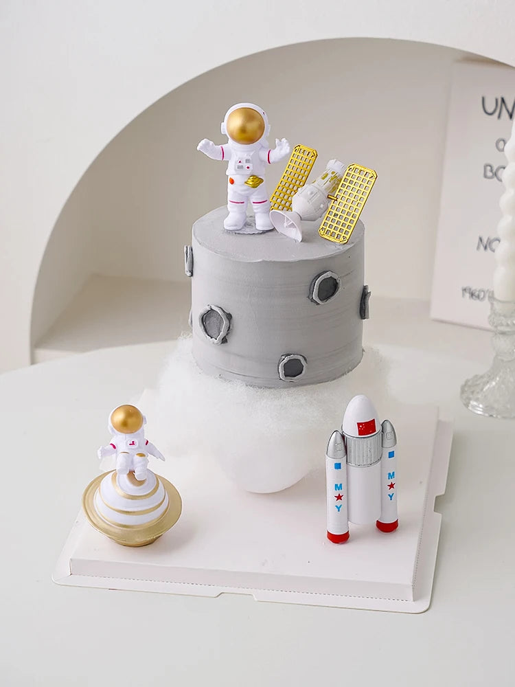 Outer Space Birthday Decoration Boy Astronaut Cake Topper Astronaut Cake Decoration Planet UFO Kids Party Baby Shower Tools