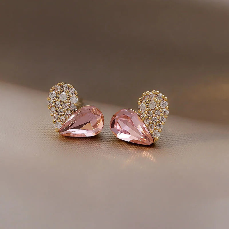 Fashion Personalized Stud Earrings Crystal Studded Heart Earrings for Women Charm Sparkle Luxury Designer Jewelry