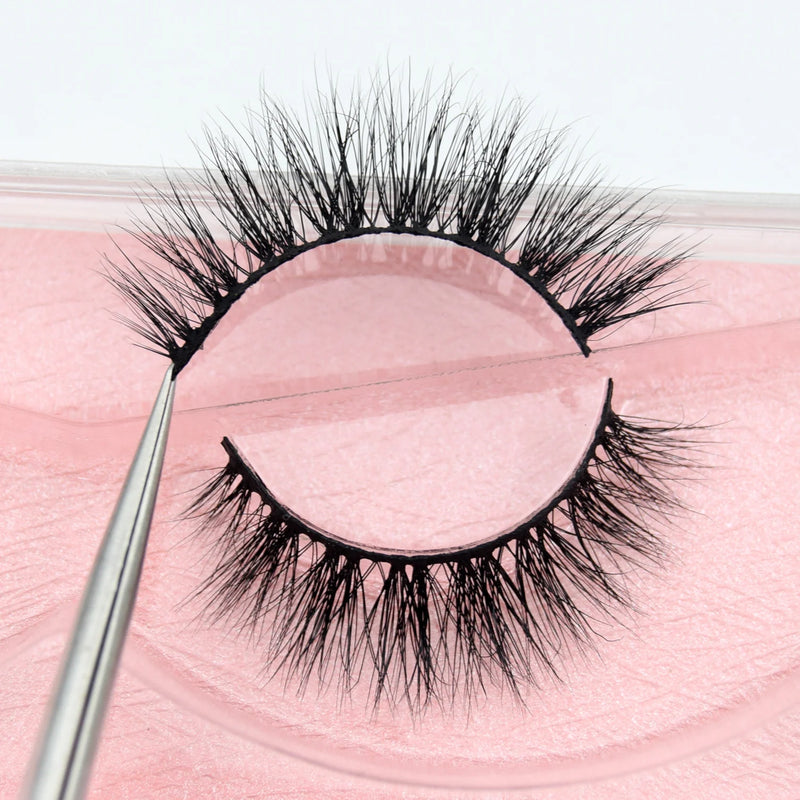 Visofree Half Mink Lashes Make Up False Eyelashes Hand Up Natural Long Mink Lashes Cruelty Free Crisscross Mink Fake Eyelashes