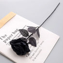 5 Stück Seide Schwarze Rose Künstliche Blumenkopf Strauß Wohnzimmer Hochzeits-Weihnachtsdekoration Neujahrsdekoration