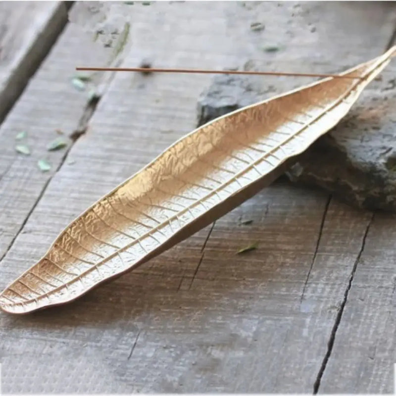 Handmade Leaf Incense Tray Portable Leaf Design Zinc Alloy Vertical Incense Rack Antique Incense Holder Gift