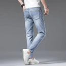 Sommer dünne Herrenjeans 2024 Neue Slim Fit Eisseide 9-Punkt-Hose Kleine Füße Zierlich Ultraleichte luftige Jeanshose