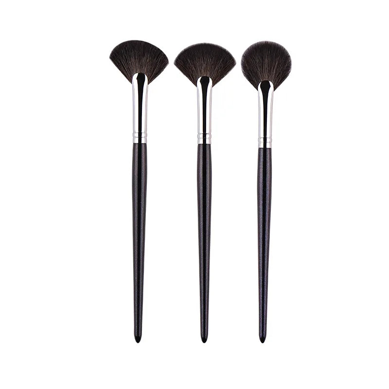 1 piece Small Fan Makeup brushes Highlighter Nose shadow Make up brush Blusher contour exquisite beauty tools Goat hair