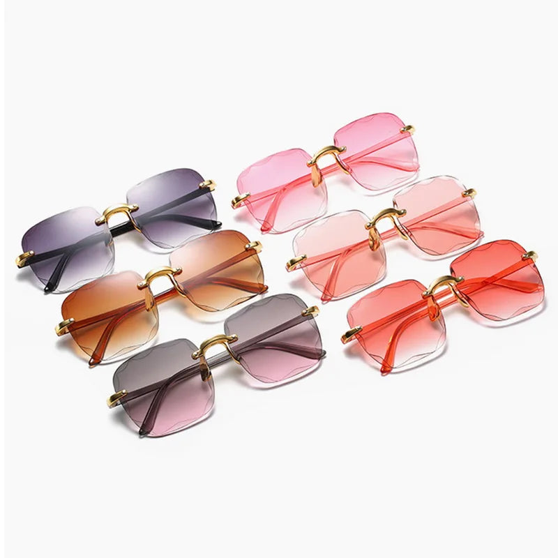 2024 New Fashion Lady Oversize Rimless Square  Sunglasses Women Men Small Glasses Gradient Sun Glasses Female UV400