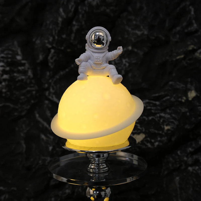 Astronaut Sitting in The Moon Night Light Creative Desktop Luminous Planet Lamp Ornament Home Decoration Birthday Kid Gifts