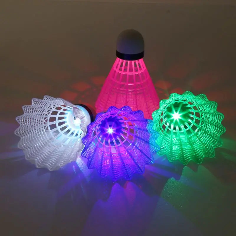 4 Pcs Outdoor LED Badminton Shuttlecocks Lighting Birdies Shuttlecock Exercise Glowing Badminton for Sports Training Balls