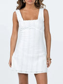 Sleeveless V-Neck Lace Trim A-Line Mini Dress Women s Summer Solid Color Tank Dress Short Square Neck Dress