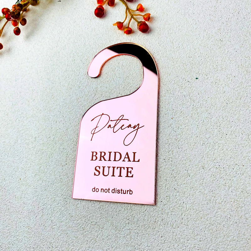 Personalized Wedding Do Not Disturb Door Hangers Bridal Suite Hanging Door Sign Customized Bride Name Party Acrylic Decoration