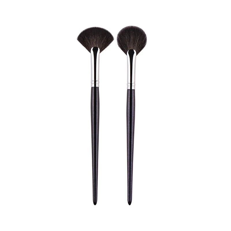 1 piece Small Fan Makeup brushes Highlighter Nose shadow Make up brush Blusher contour exquisite beauty tools Goat hair