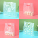 50/100Pcs Daisy Style Plastic Gift Bags With Handle, Shopping Bag Tote Bags Perfect for Mother's Day Wedding Birthday Holidays