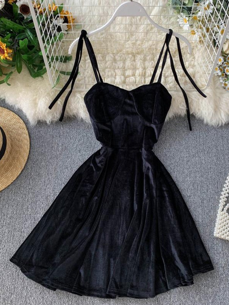 YuooMuoo Elegant Vintage Gothic Spaghetti Strap Dress 2022 Early Fall Basic Women Short Party Dresses Slim High Waist Mini Dress