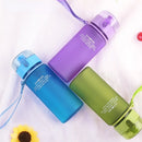 Hochwertige Wasserflasche 560ML Tour Outdoor Sport Auslaufsicher Dicht Schulwasserflaschen für Kinder Tritan Trinkgefäße BPA-frei