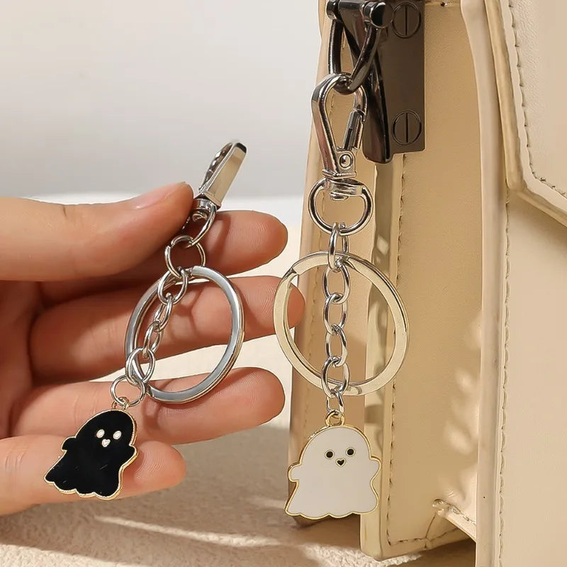 1/2pcs Kawaii Ghost Keychain Black White Cute Ghost Couple Key Chains Trendy Car Key Ring Bag Accessories Gift Halloween Party