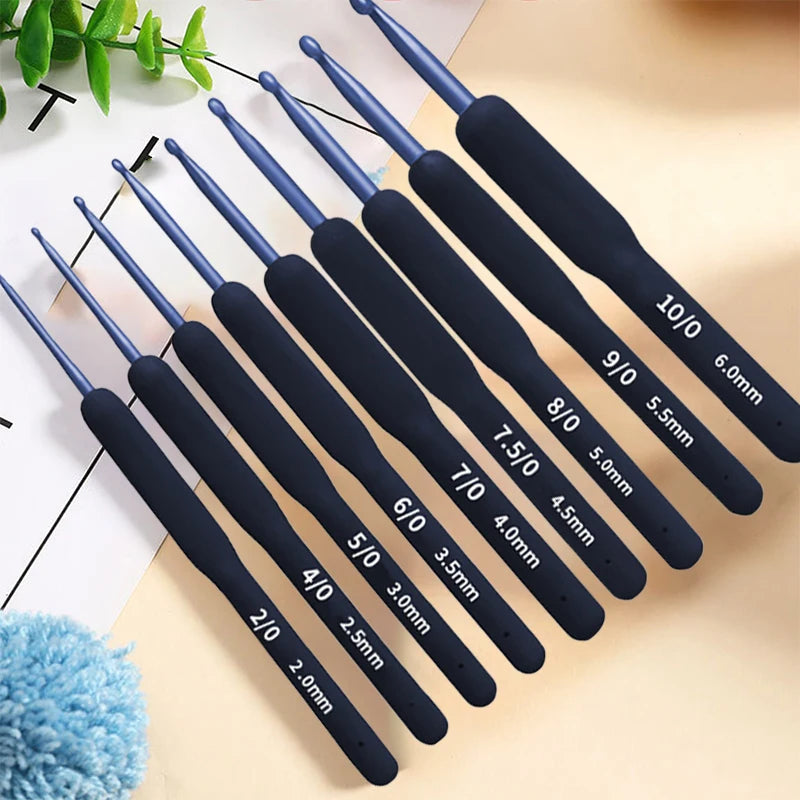 Silicone Handle Aluminum Crochet Knitting Needle Blue Soft Handle Crochet Hooks Sweater Hook 2mm-6mm Weaving Accessory