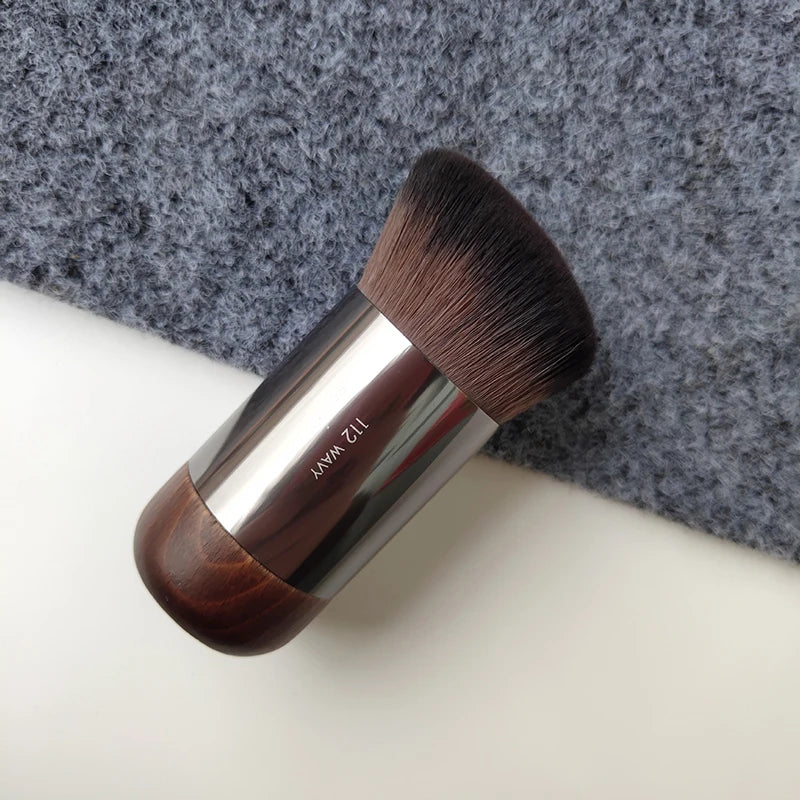 New Flat Foundation Brush Professional Cosmetic Make Up Brush Professional Beauty Cosmetic Brush High-end