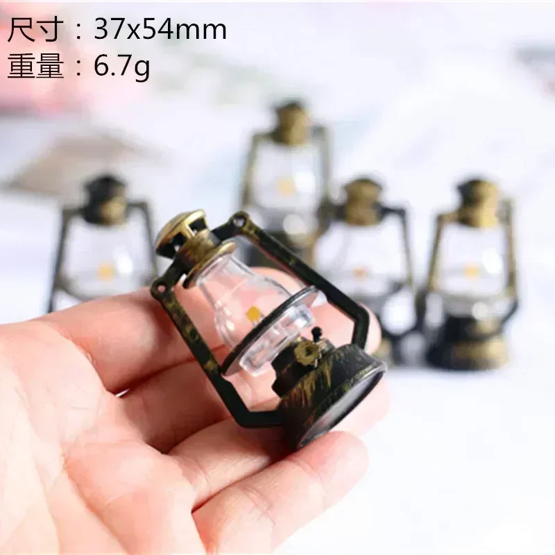 5/10PCS 37x54mm Scale Mini Kerosene Lantern Decor Miniature Oil Lamp Ornaments Fairy Garden AccessoriesHome Decoration