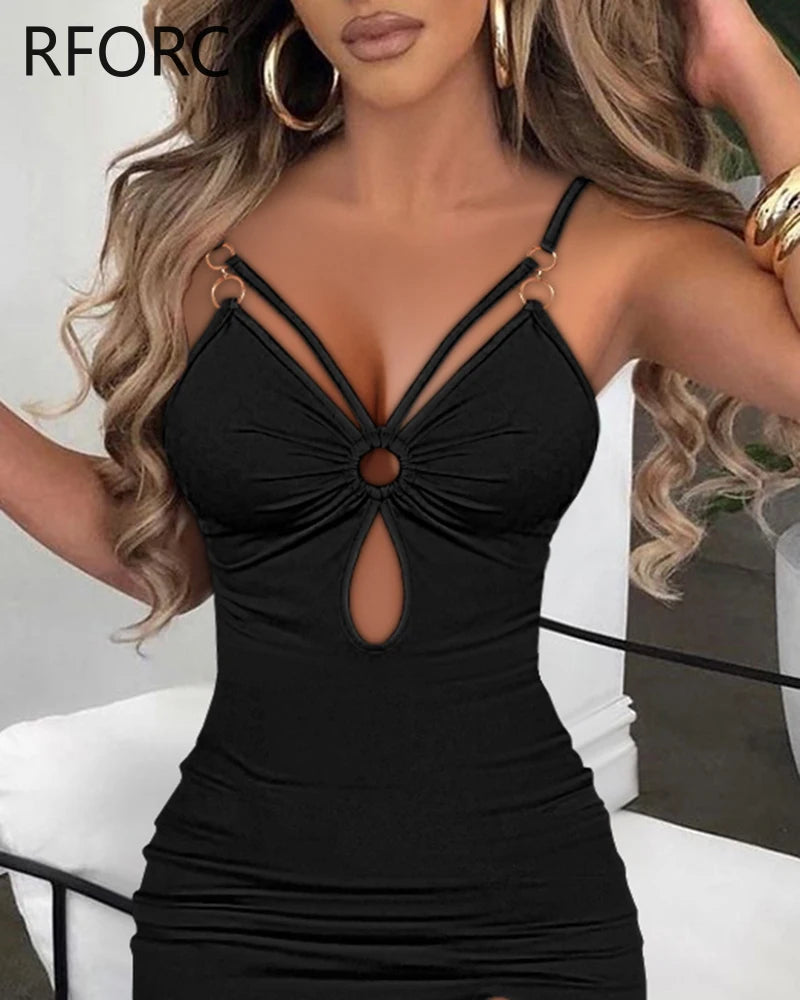 2024 Women Solid O-ring Decoration Spaghetti Straps Hollow Out Maxi High Silt Vacation Party Dress