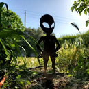 Abstract Alien Silhouette Garden Stake, Father's Day Metal Outdoor Home Decor, Lawn Art for Yard, Patio, Flowerbed