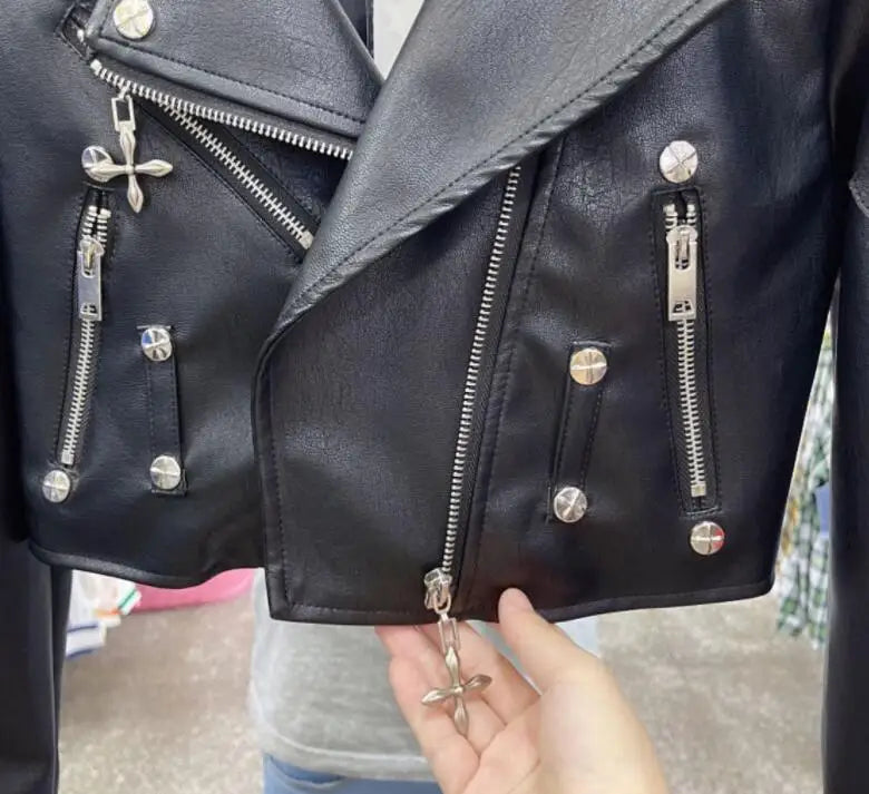 2024 New Spring Autumn Leather Jacket Women Short Fashion Motorcycle Small Coat Slim