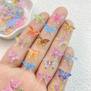50 Stück Neue Süße Harz Mini Cartoon Bunte Schmetterling Flache Rückseite Maniküre Teile Verzierungen Für Haarschleifen Zubehör
