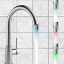 ZhangJi LED Leuchthahn-Düse RGB Farblicht Blinkend Temperatur Perlator Wassersparendes Küchen-Badezimmer-Zubehör