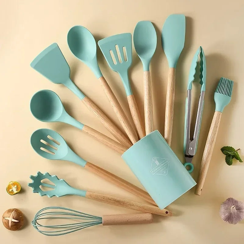 12-piece set of wooden handle silicone kitchenware with storage bucket High temperature resistant non-stick spatula