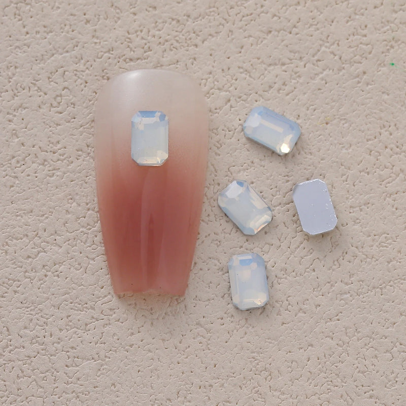 100pcs/Pack White Opal Drop Heart Mixed Shaped Resin Rhinestone Fancy Style Shiny 3D Manicure Nail Art Decoration Charms Jewelry