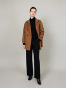 ASSUAL Zweireihiger, wattierter Daunenmantel aus Wollnähten mit Stepptaschen