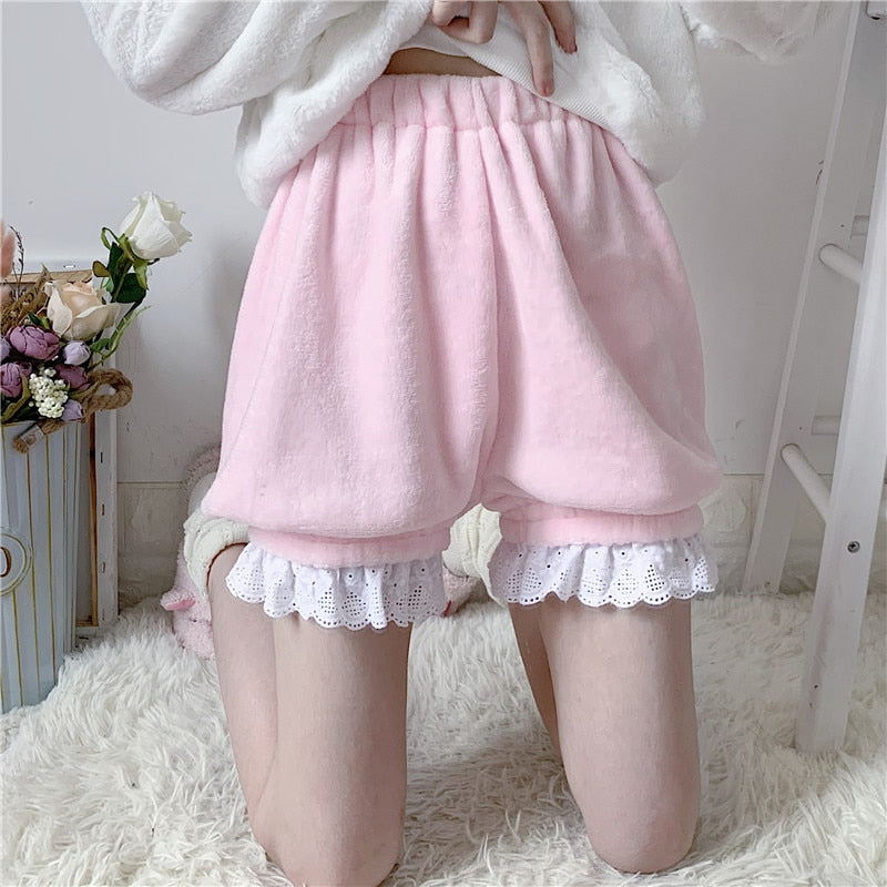 Winter süße Lolita Mädchen warme Samt Shorts süße hohe Taille Spitze Damen Plüsch Pyjama Shorts Sommer Kawaii Pumphose rosa weiß