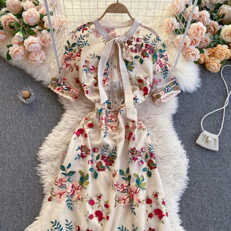 Vestido de mujer 2022 verano francés Vintage señoras temperamento arco Collar flores bordado elegante Vestido de fiesta