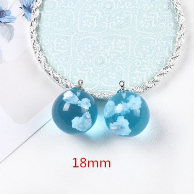 Cielo azul y nubes blancas en forma de 20 unids/lote, amuletos de resina hechos a mano, pendientes de joyería diy para mujer, accesorio