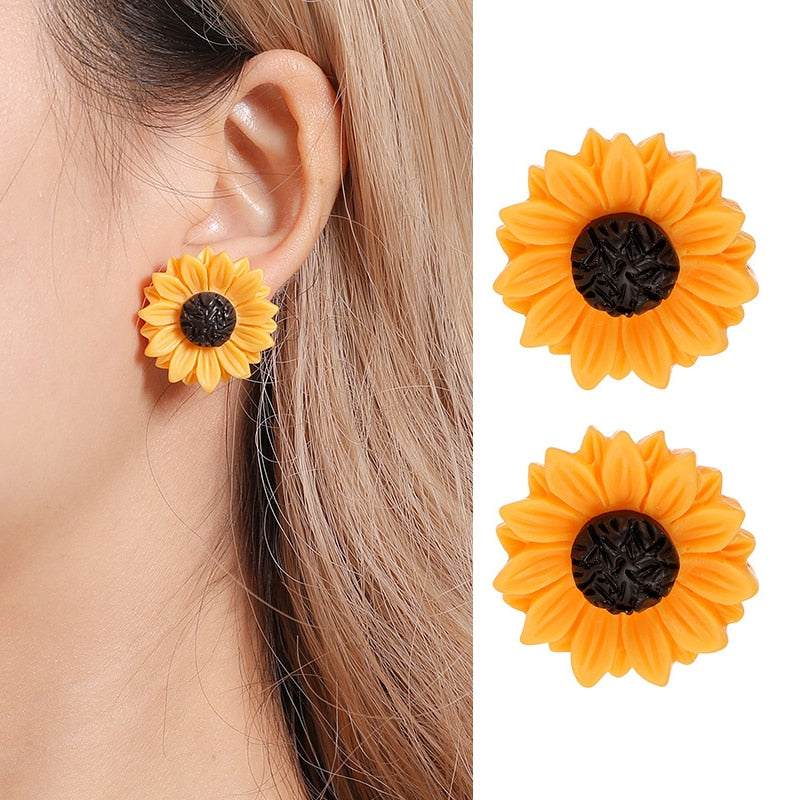SMJEL Cartoon Sunflower Earings for Women Fashion Big Sun Flower Statement Earring Korean Studs Jewelry Best Friend Gifts