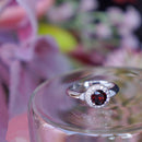 GEM'S BALLET 1,05 Karat runder natürlicher roter Granat klassischer Edelsteinring 100 % 925 Sterling Silber Trauringe für Damen Schmuck