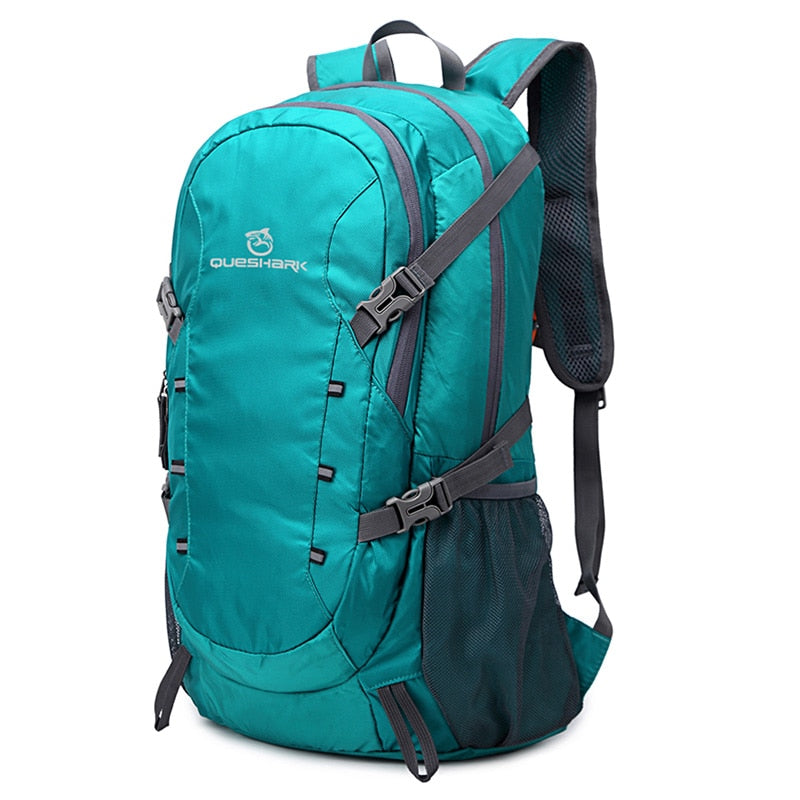 QUESHARK 40L Ultraleichter, Wasserdichter, Weicher, Faltbarer Camping-Schulterrucksack, Klettern, Reisen, Bergsteigen, Wandern, Radfahren