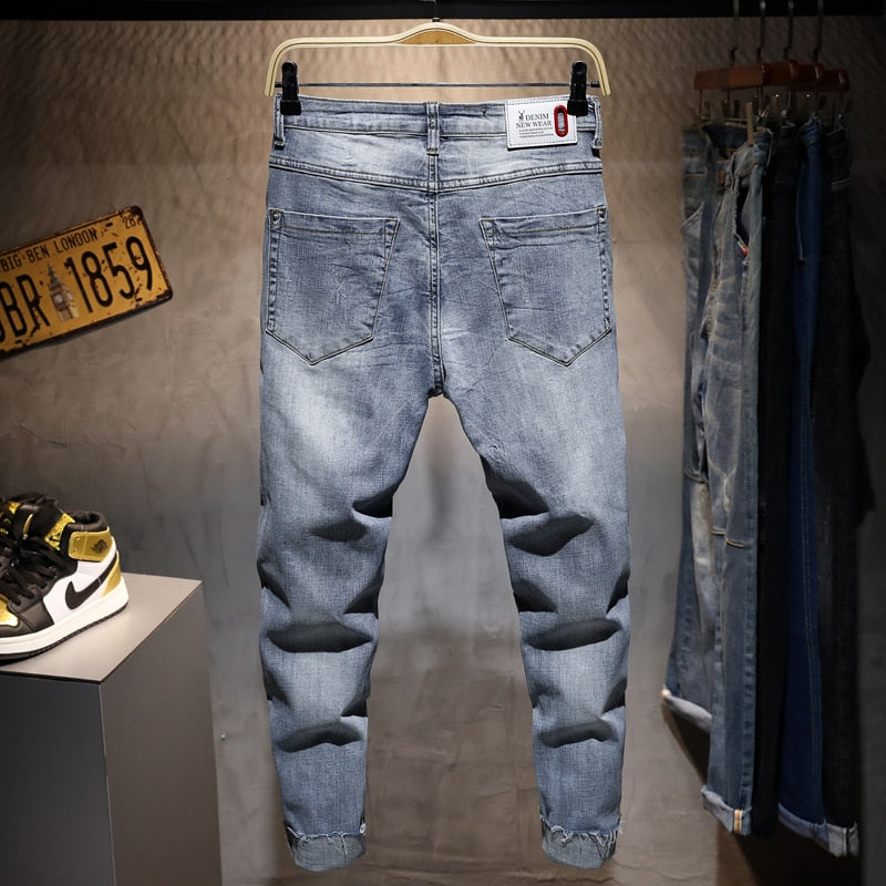 Männer Neue Zerrissene Lässige Röhrenjeans Hosen Modemarke Mann Streetwear Brief gedruckt Distressed Hole Grey Denim Pants