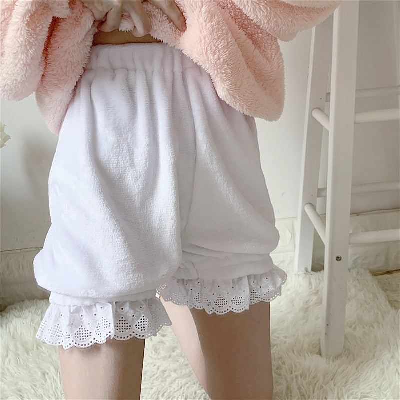 Winter süße Lolita Mädchen warme Samt Shorts süße hohe Taille Spitze Damen Plüsch Pyjama Shorts Sommer Kawaii Pumphose rosa weiß