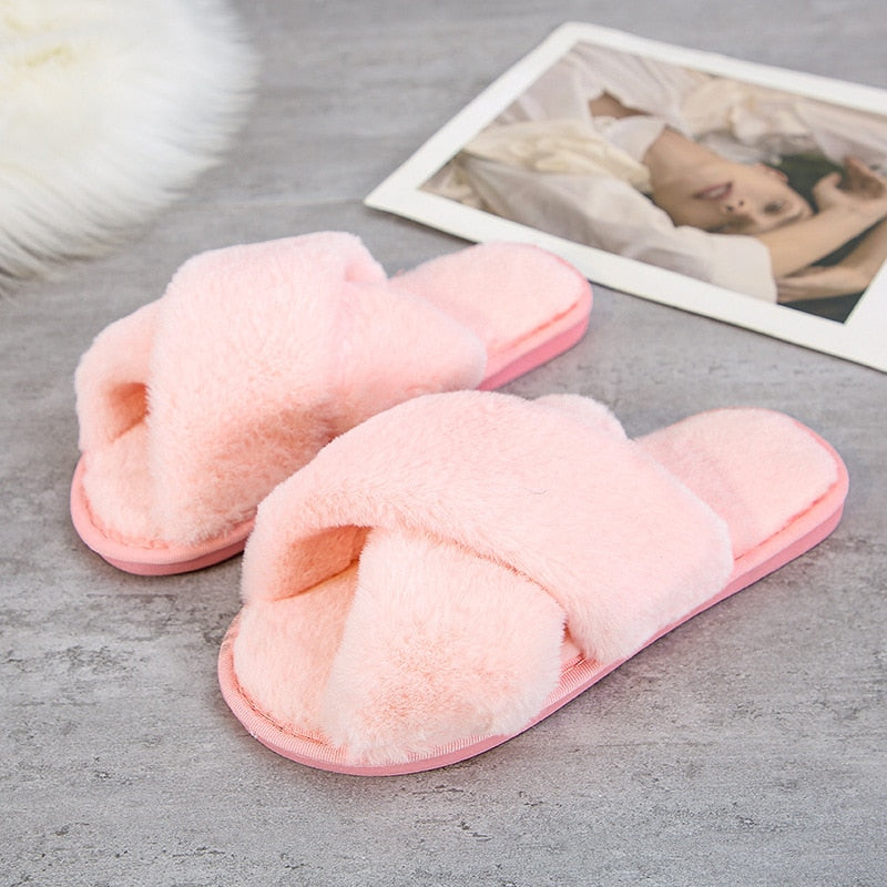 Winter Women House Slippers Cross Faux Fur Ins Fashion Warm Shoes New Indoor Warm Cotton Slippers Thickened Leak-Toe Fur Slides