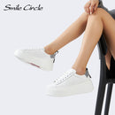 Smile Circle Weiße Turnschuhe Damen Flache Plateauschuhe Runde Zehe Lässige Schuhe mit dickem Boden Damen Low-Top Chunky Sneakers